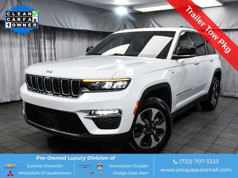 Used 2024 Jeep Grand Cherokee Limited 4xe w/ Trailer Tow Package AWD/4WD image 1