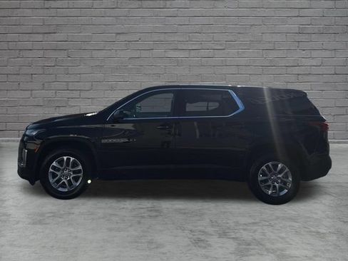 Used 2023 Chevrolet Traverse LS AWD/4WD image 4