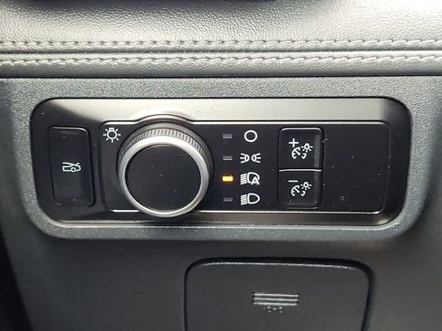 Used 2024 Ford Mustang Premium image 27