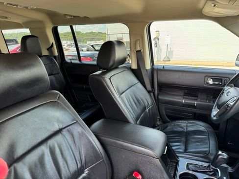 Used 2019 Ford Flex SEL w/ Equipment Group 202A AWD/4WD image 39