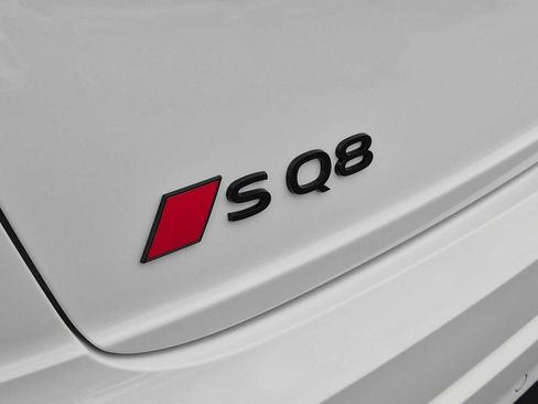 New 2026 Audi SQ8 Prestige image 11