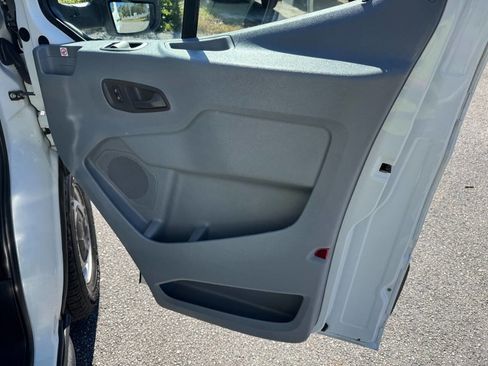 Used 2019 Ford Transit 350 XL image 46