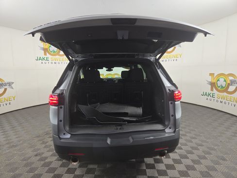 Certified 2023 Chevrolet Traverse LT FWD image 33