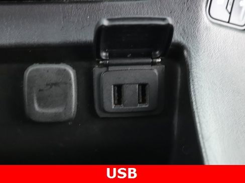 Used 2018 Chevrolet Tahoe LT image 24