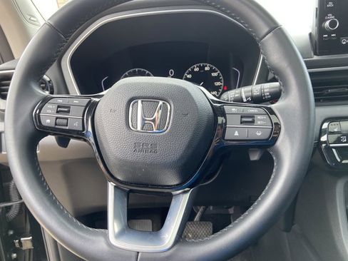 Used 2023 Honda Pilot Touring image 35