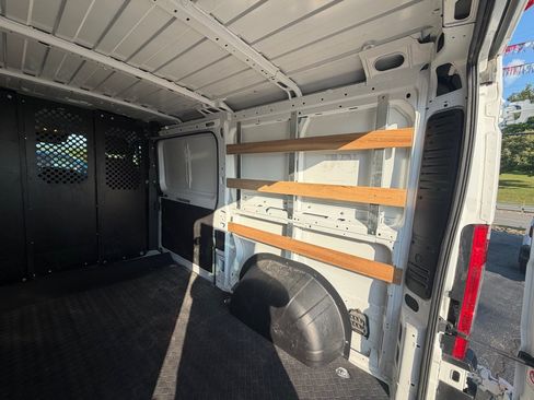 Used 2025 RAM ProMaster 2500 w/ U-Haul Equipment Group FWD image 16