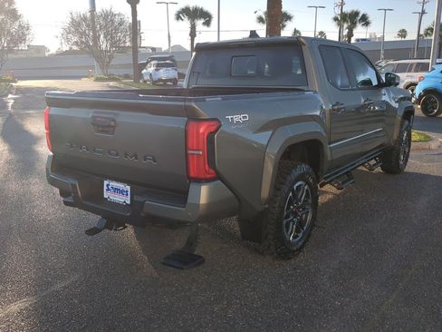 Used 2024 Toyota Tacoma TRD Sport image 6