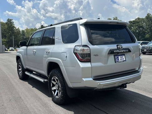 Used 2022 Toyota 4Runner TRD Off-Road Premium w/ Moonroof Package AWD/4WD image 24