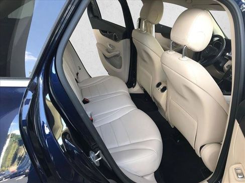 Used 2018 Mercedes-Benz GLC 300 image 19