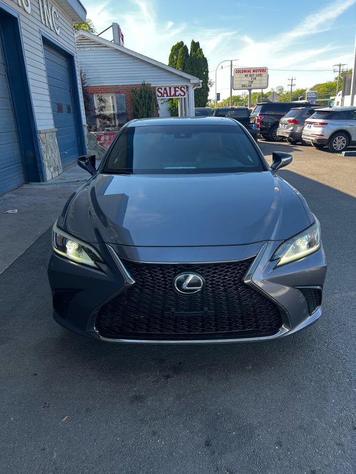 Used 2019 Lexus ES 350 F Sport w/ Accessory Package 2 FWD image 3