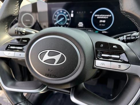 Used 2024 Hyundai Elantra Limited FWD image 29
