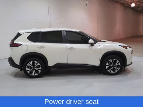 Used 2023 Nissan Rogue SV FWD image 2