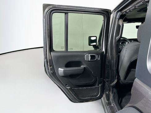 Used 2023 Jeep Wrangler Unlimited w/ 8.4" Radio Group AWD/4WD image 26
