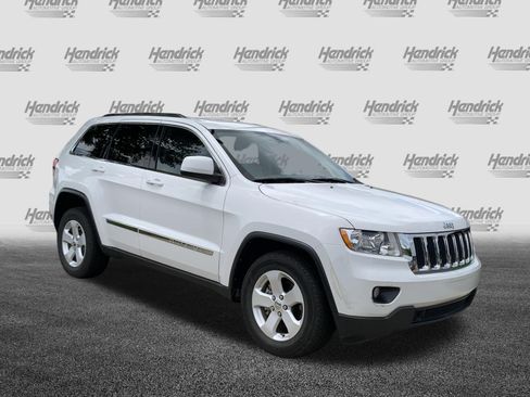 Used 2013 Jeep Grand Cherokee Laredo RWD image 2