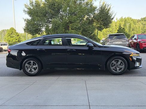 Used 2022 Kia K5 LXS FWD image 2