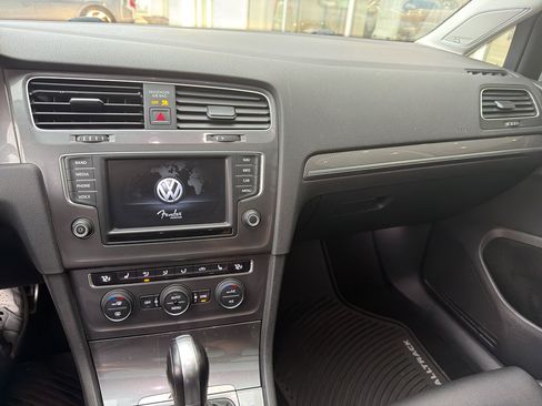 Used 2017 Volkswagen Golf Alltrack SEL image 23