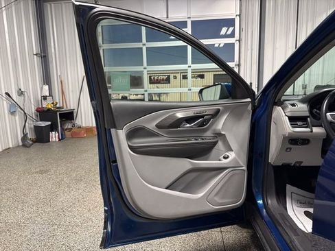 Used 2020 GMC Terrain SLT w/ Preferred Package image 7