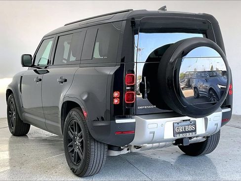 Used 2025 Land Rover Defender 110 S AWD/4WD image 15