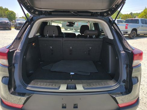 Used 2025 Chevrolet TrailBlazer LT AWD/4WD image 29