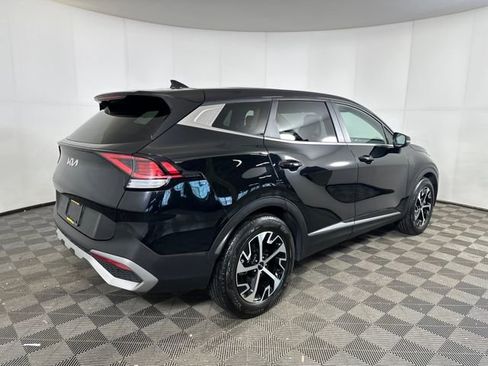 Used 2023 Kia Sportage EX image 3