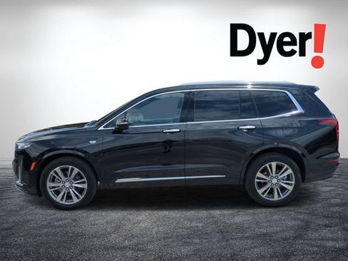 Used 2025 Cadillac XT6 Premium Luxury FWD image 7