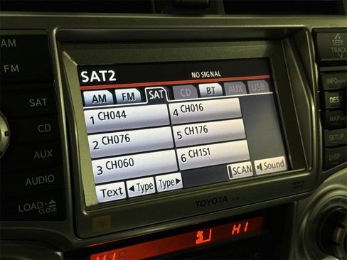 Used 2012 Toyota 4Runner Limited image 13