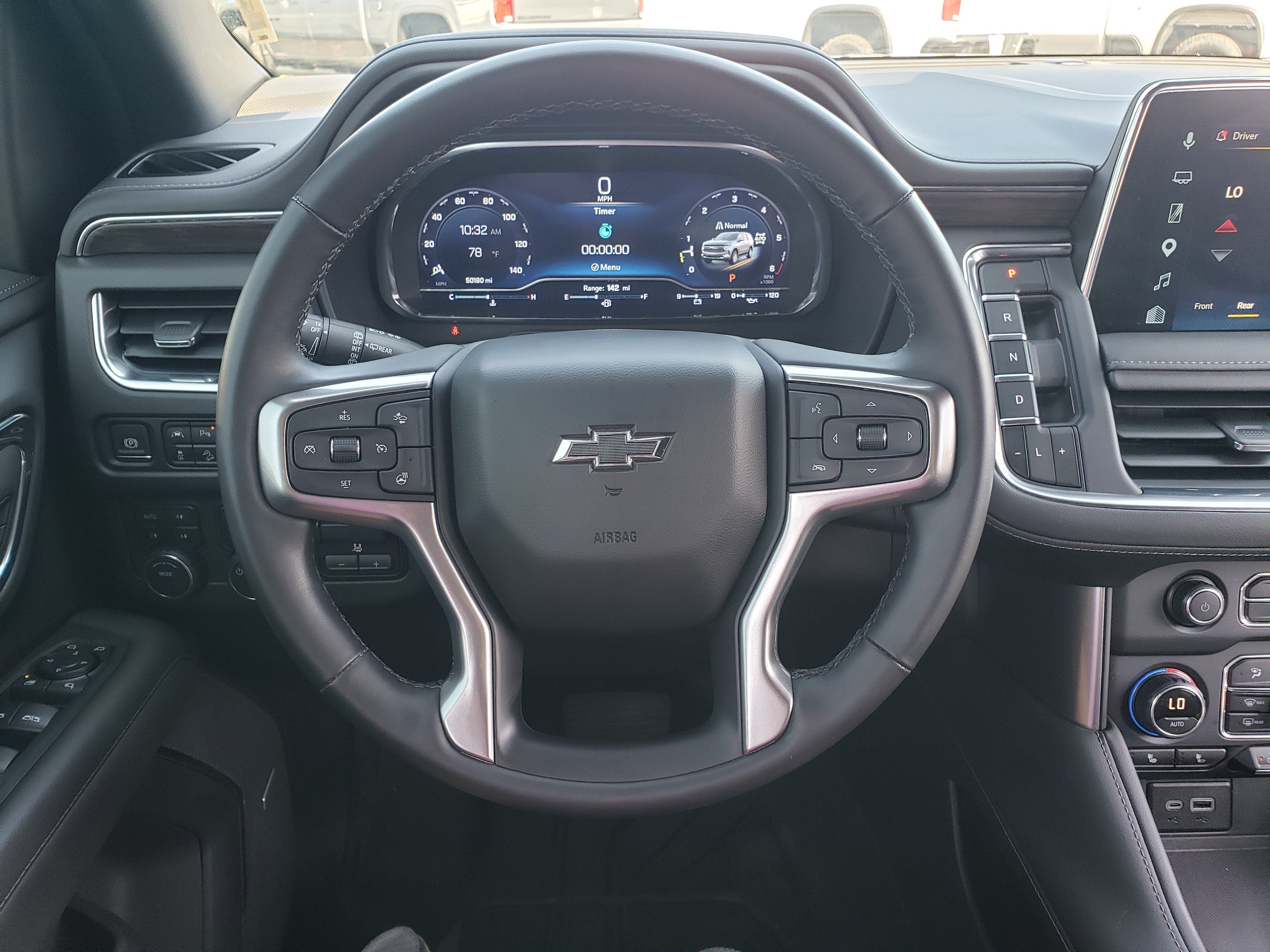 Used 2024 Chevrolet Tahoe Z71 w/ Luxury Package AWD/4WD image 18