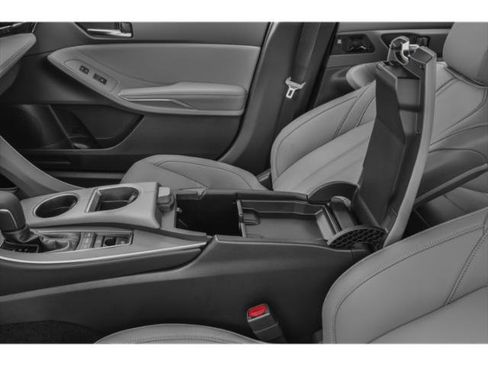Used 2019 Toyota Avalon XLE w/ Moonroof Package FWD image 14