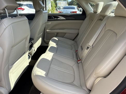 Used 2019 Lincoln MKZ Reserve image 10