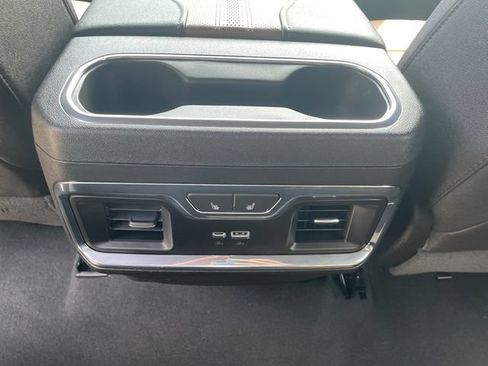 Used 2024 Chevrolet Silverado 2500 High Country w/ Technology Package AWD/4WD image 20