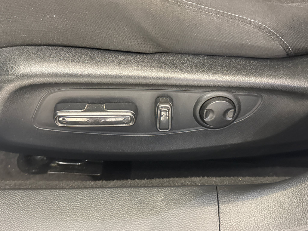 Certified 2025 Honda Accord Sport image 21