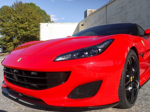Used 2019 Ferrari Portofino image 49