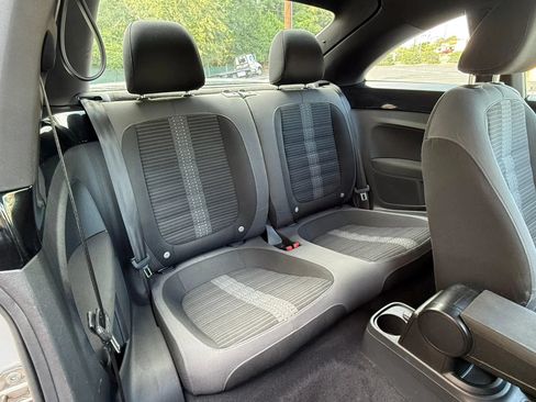 Used 2013 Volkswagen Beetle 2.0T FWD image 14