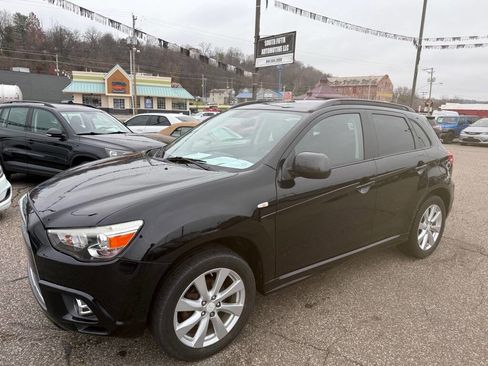 Used 2012 Mitsubishi Outlander Sport SE image 1