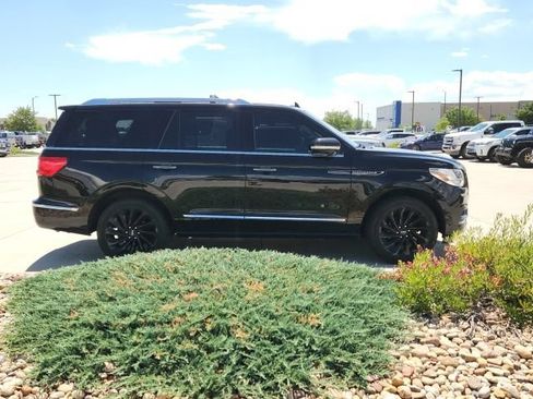 Used 2020 Lincoln Navigator Reserve w/ Equipment Group 208A Reserve AWD/4WD image 2