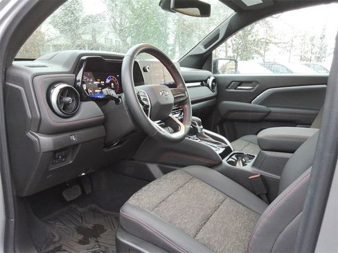 Certified 2024 Chevrolet Colorado Z71 w/ Z71 Convenience Package 2 image 21