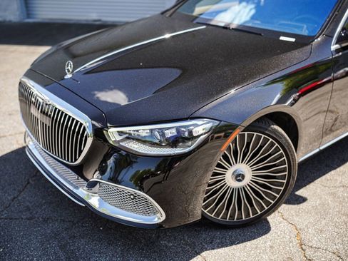 Used 2023 Mercedes-Benz Maybach S 680 4MATIC image 2