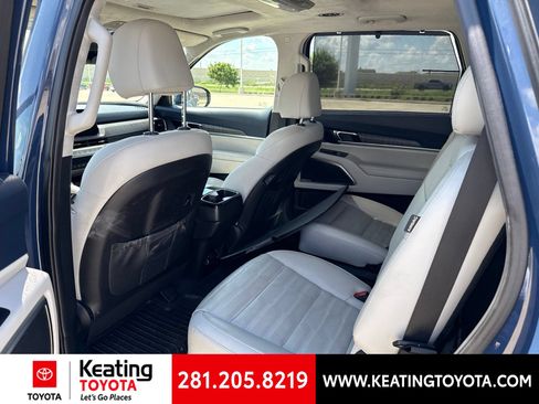 Used 2023 Kia Telluride SX Prestige AWD/4WD image 11