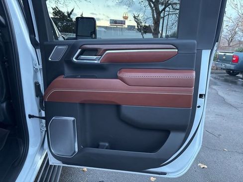 Used 2024 GMC Sierra 2500 Denali Ultimate image 33