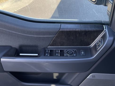 Used 2022 Ford F150 Lariat w/ Equipment Group 502A High image 21