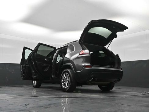 Used 2022 Jeep Cherokee Latitude Lux w/ Sun & Sound Group AWD/4WD image 31