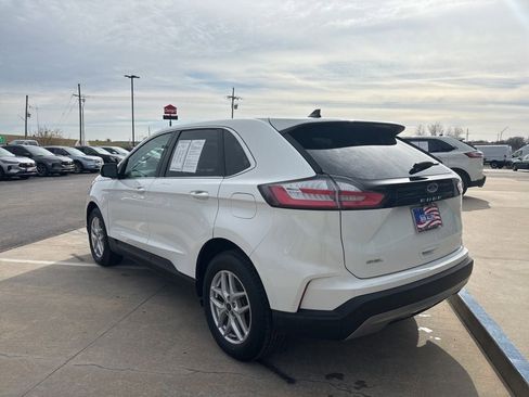 Used 2023 Ford Edge SEL w/ Convenience Package image 3