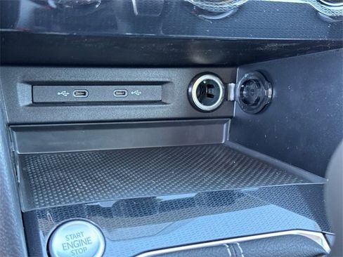 New 2025 Volkswagen Taos S image 39