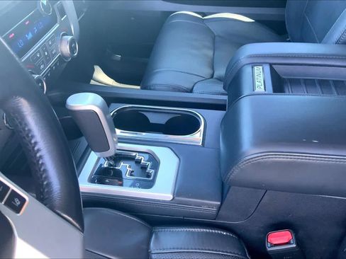 Used 2018 Toyota Tundra Platinum AWD/4WD image 17