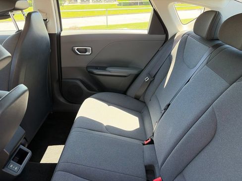 Used 2025 Kia K4 FWD image 37