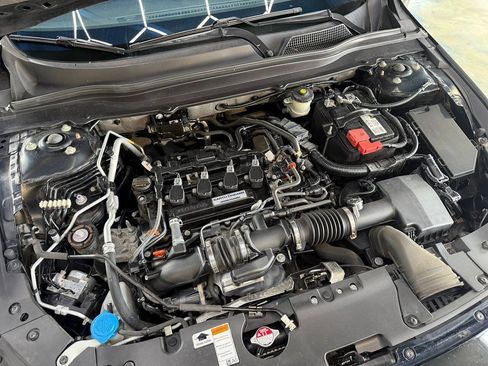 Used 2019 Honda Accord EX image 29