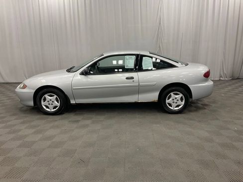Used 2003 Chevrolet Cavalier Coupe w/ Preferred Equipment Group image 12