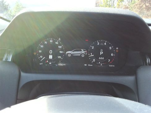 Used 2022 Land Rover Discovery Sport SE image 16