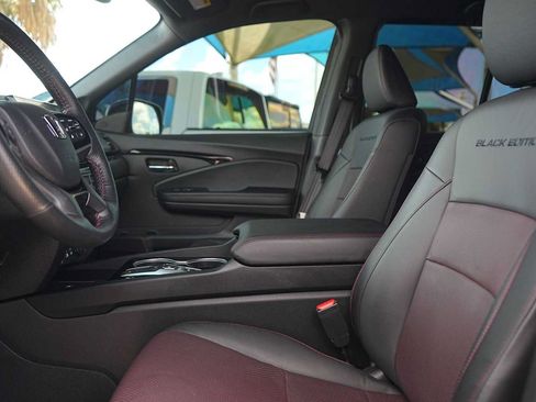 Certified 2025 Honda Ridgeline Black Edition image 10