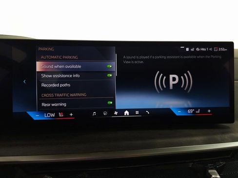 Used 2026 BMW X5 xDrive40i w/ Premium Package image 24